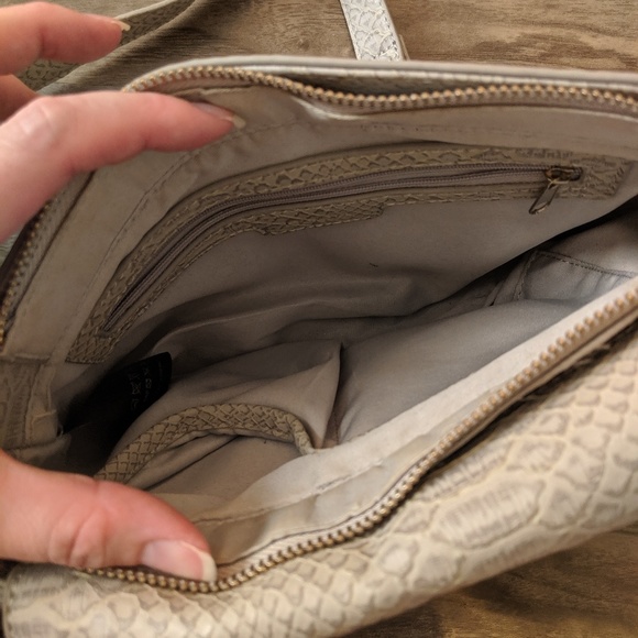 Bebe gray purse - Picture 5 of 7